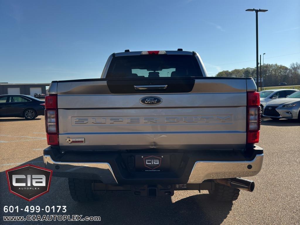 Ford Super Duty F-350 SRW XLT 4WD SuperCab 6.75' Box 2022