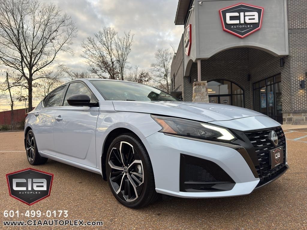 2023 Nissan Altima 2.5 SR Sedan