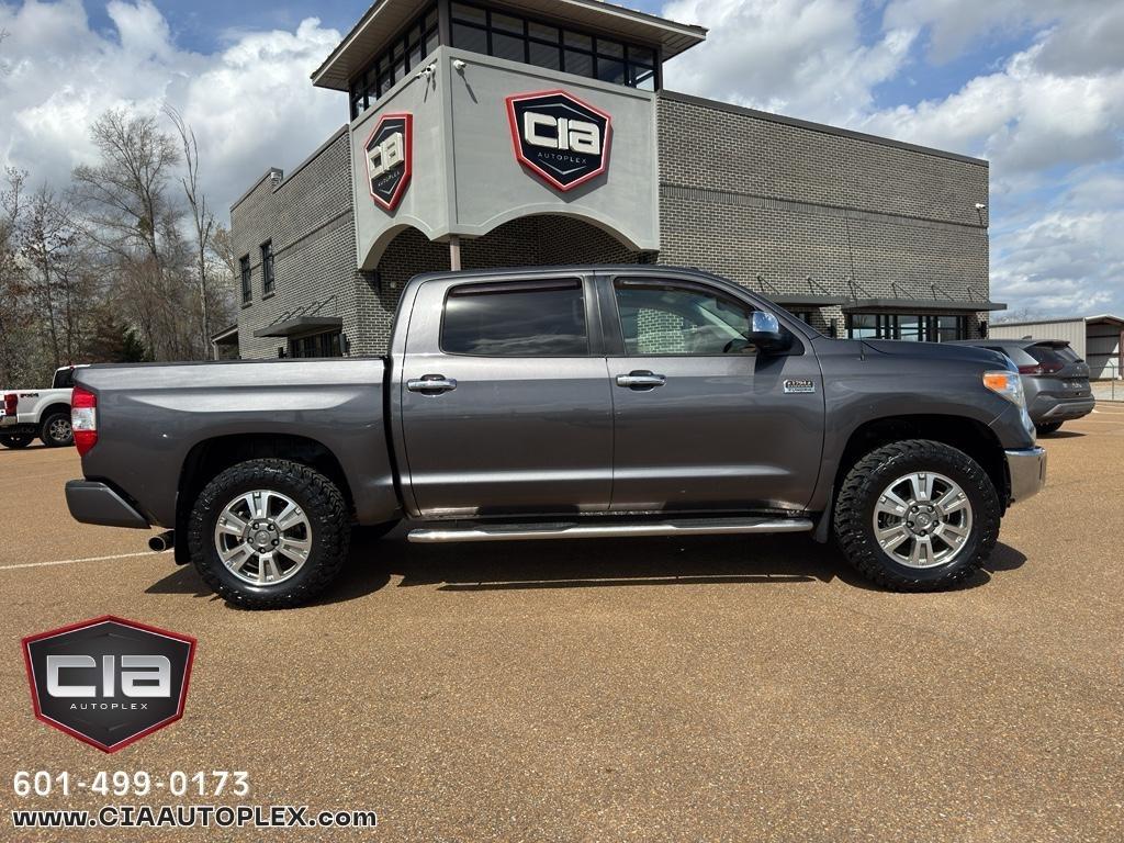 Toyota Tundra 4WD 1794 Edition CrewMax 6.5' Bed 3.5L (Natl) 2017