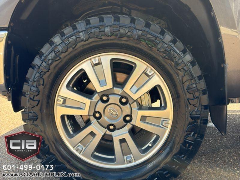 Toyota Tundra 4WD 1794 Edition CrewMax 6.5' Bed 3.5L (Natl) 2017