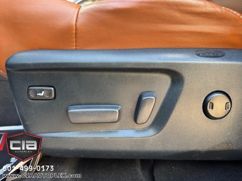 Toyota Tundra 4WD 1794 Edition CrewMax 6.5' Bed 3.5L (Natl) 2017