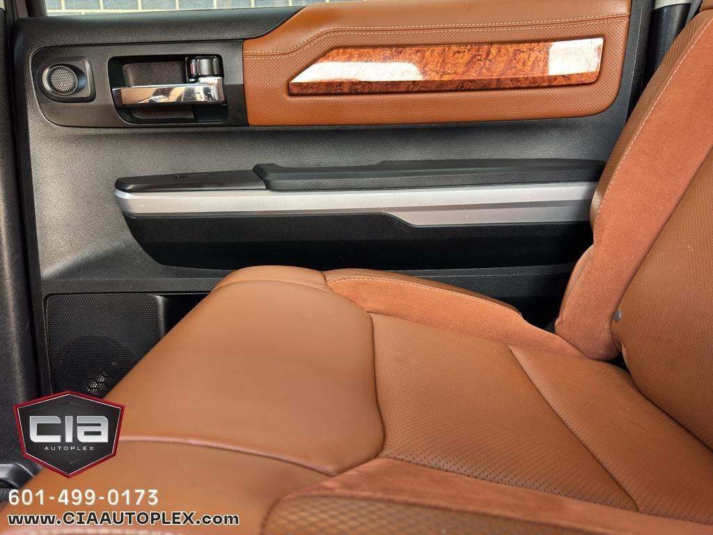 Toyota Tundra 4WD 1794 Edition CrewMax 6.5' Bed 3.5L (Natl) 2017