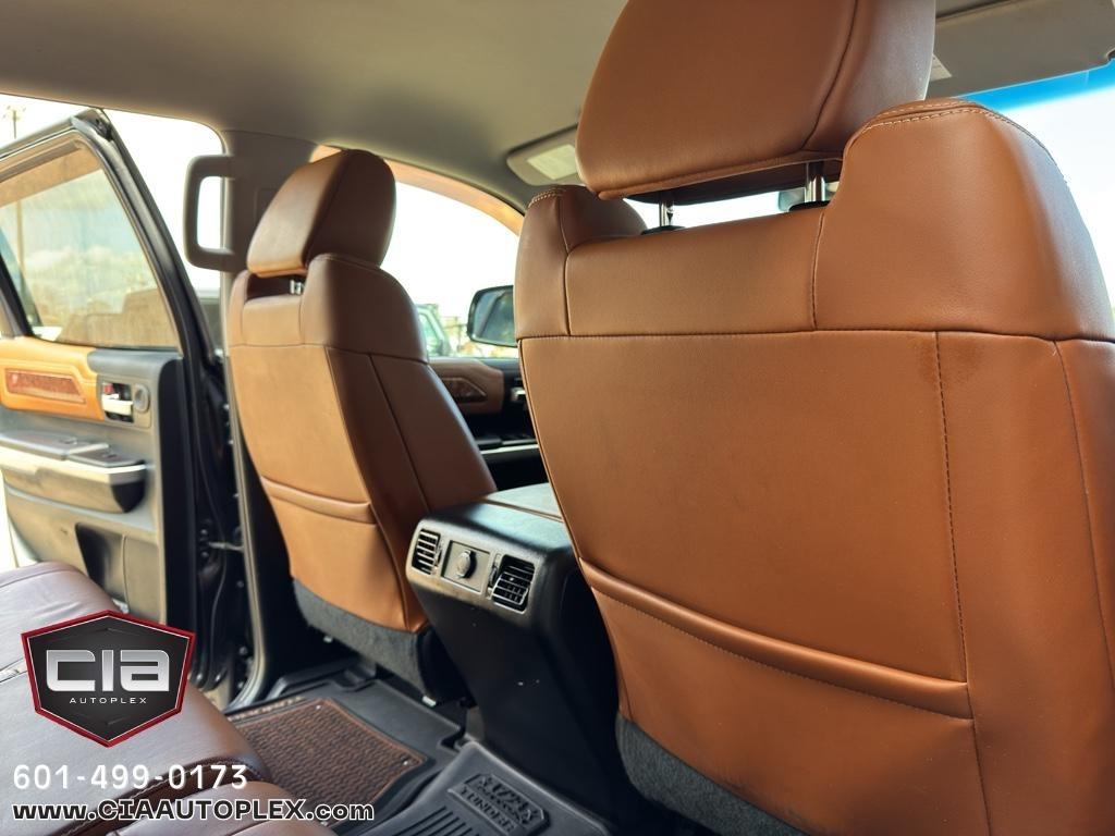 Toyota Tundra 4WD 1794 Edition CrewMax 6.5' Bed 3.5L (Natl) 2017