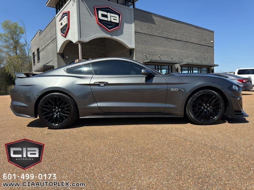 Ford Mustang GT Fastback 2020