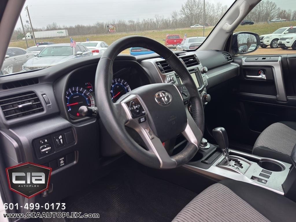 Toyota 4Runner TRD Off Road Premium 4WD (Natl) 2019