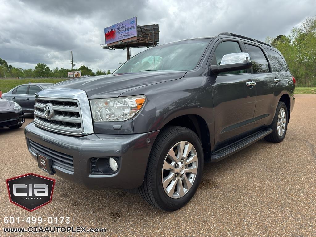 Toyota Sequoia RWD LV8 6-Spd AT Ltd (Natl) 2011