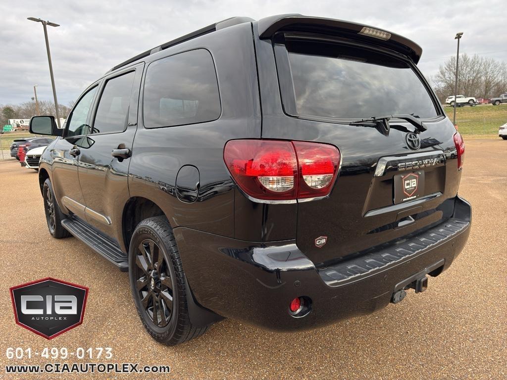 Toyota Sequoia Nightshade 4WD (Natl) 2021