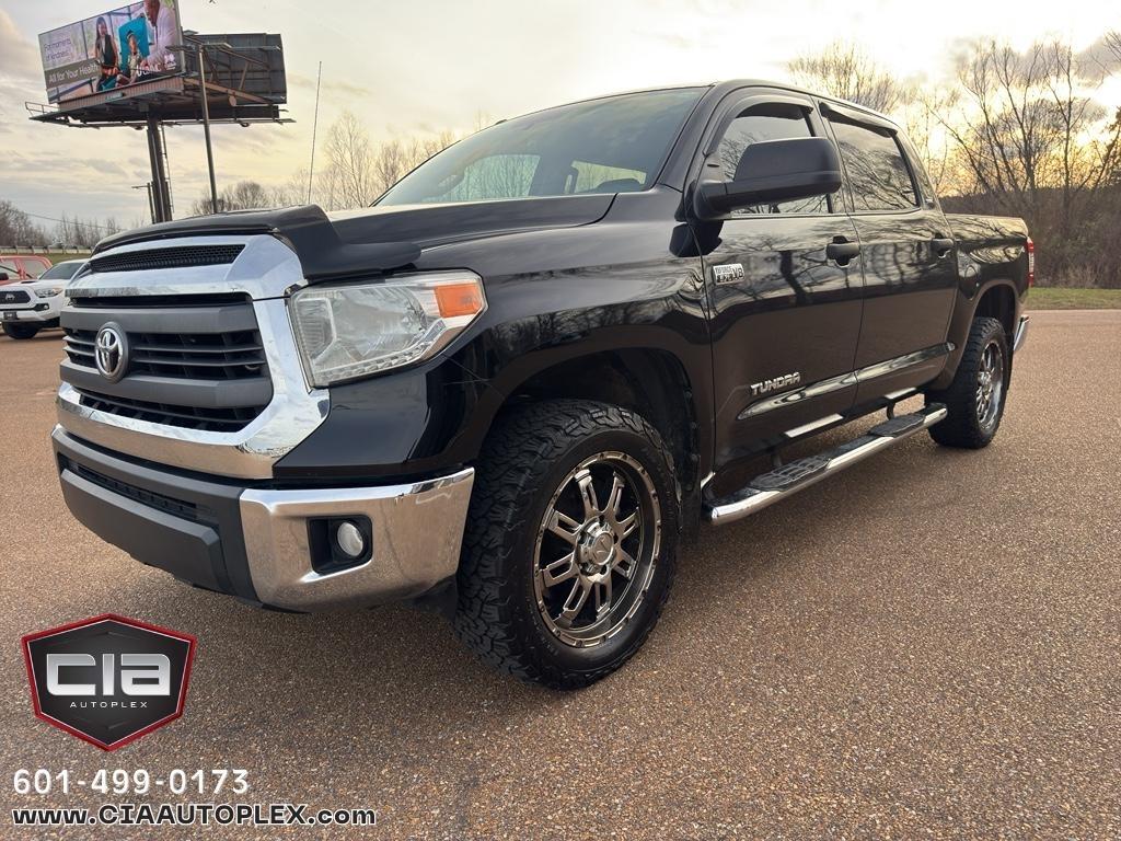 Toyota Tundra 4WD Truck CrewMax 5.7L FFV V8 6-Spd AT SR5 (Natl) 2014
