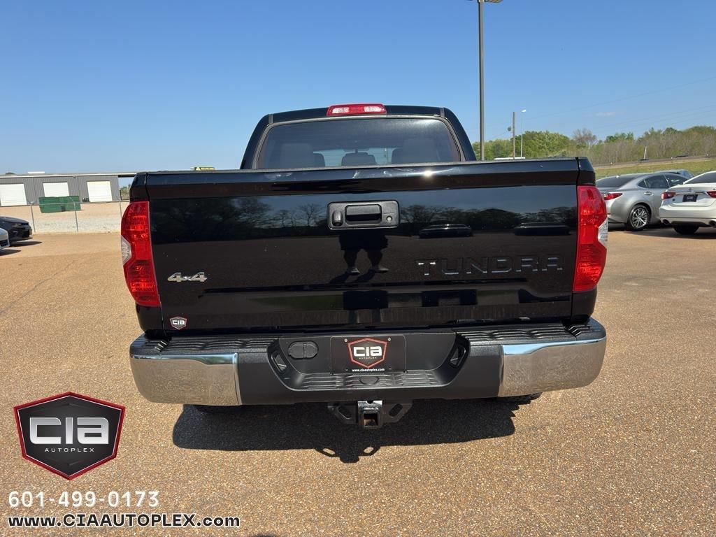 Toyota Tundra 4WD Truck CrewMax 5.7L FFV V8 6-Spd AT SR5 (Natl) 2014