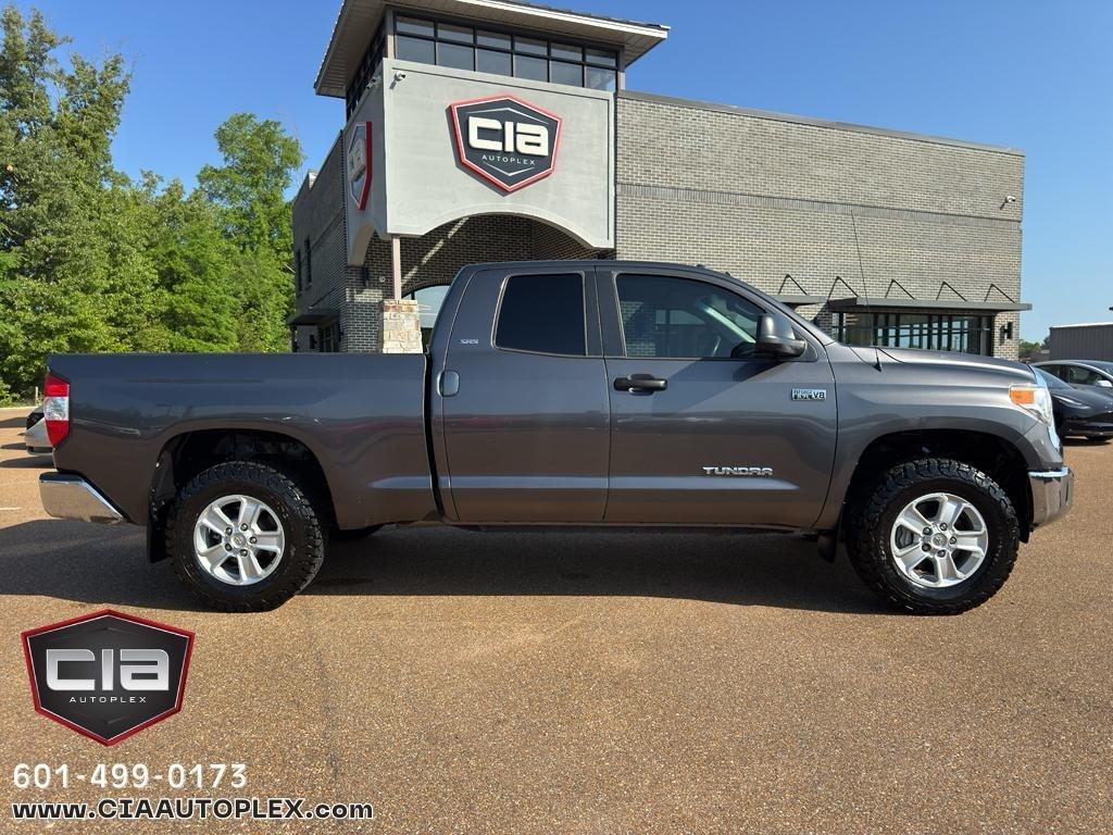 Toyota Tundra 2WD Truck Double Cab 5.7L FFV V8 6-Spd AT SR5 (Natl) 2016