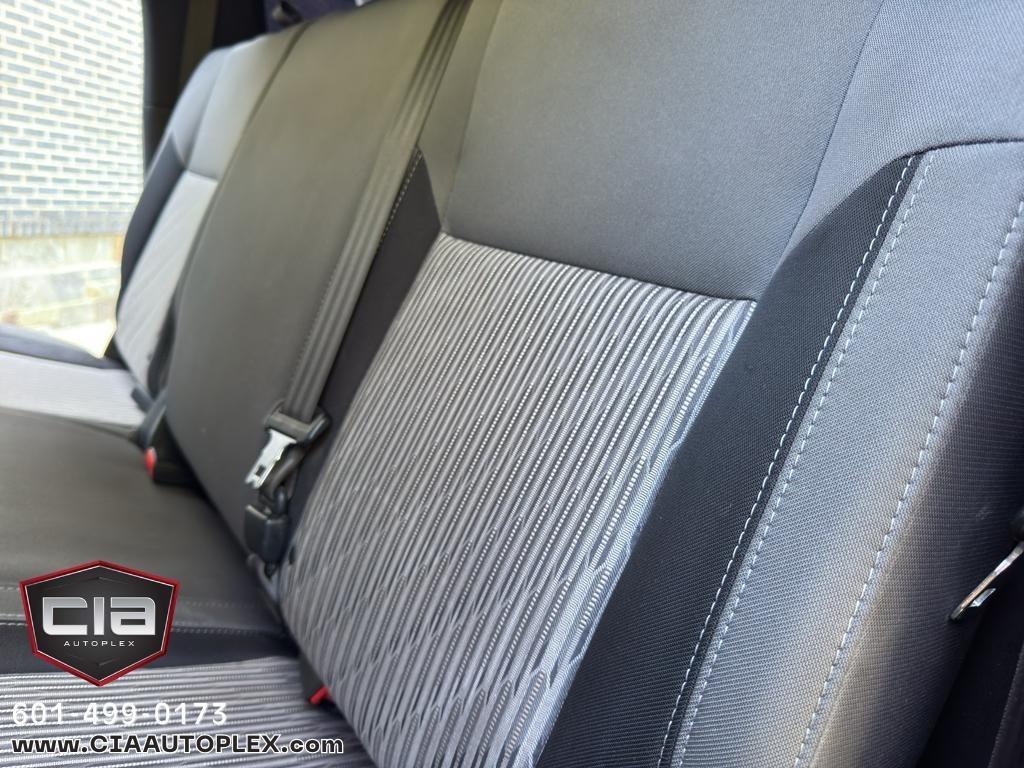 Toyota Tundra 2WD Truck Double Cab 5.7L FFV V8 6-Spd AT SR5 (Natl) 2016