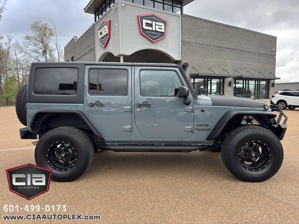 Jeep Wrangler Unlimited 4WD 4dr Sport 2015