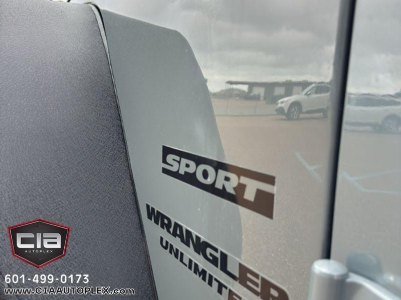 Jeep Wrangler Unlimited 4WD 4dr Sport 2015