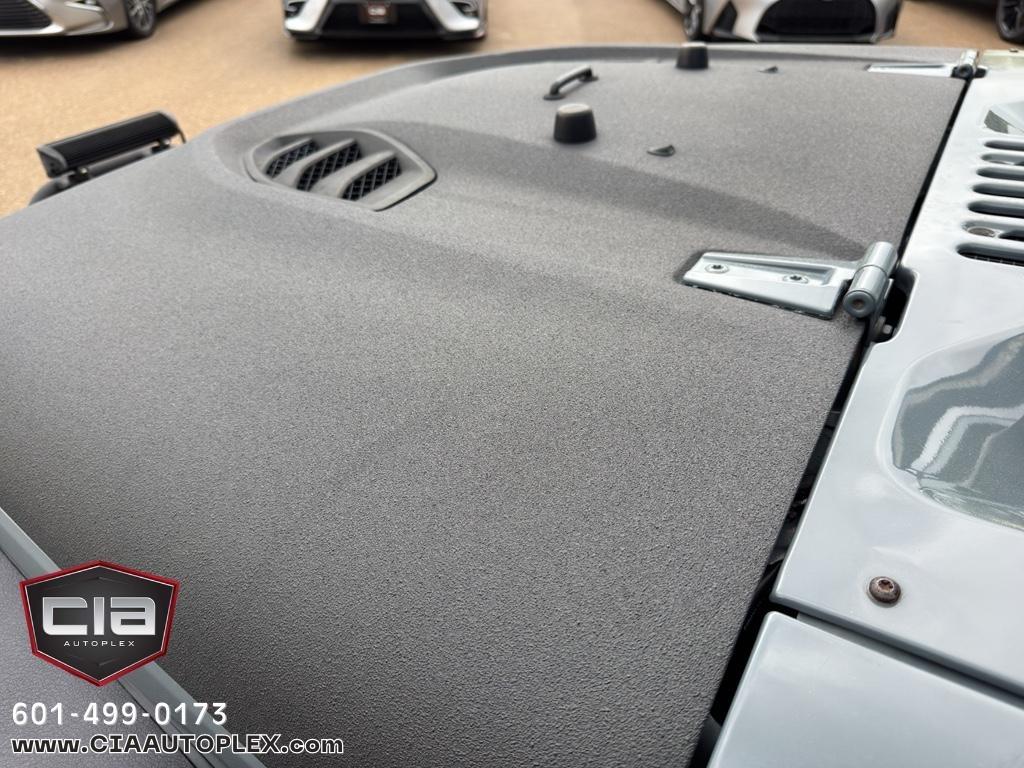 Jeep Wrangler Unlimited 4WD 4dr Sport 2015