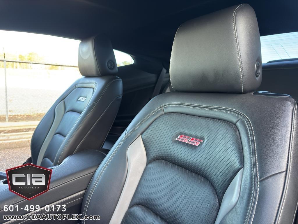 Chevrolet Camaro 2dr Cpe 2SS 2017