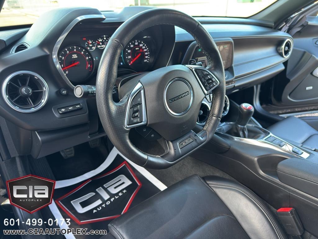 Chevrolet Camaro 2dr Cpe 2SS 2017