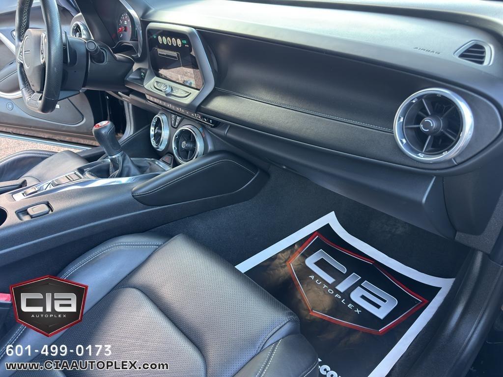 Chevrolet Camaro 2dr Cpe 2SS 2017