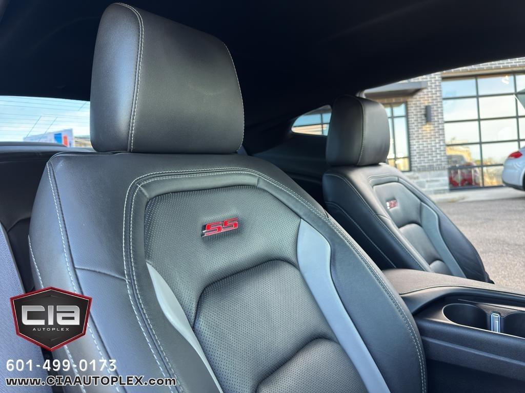 Chevrolet Camaro 2dr Cpe 2SS 2017