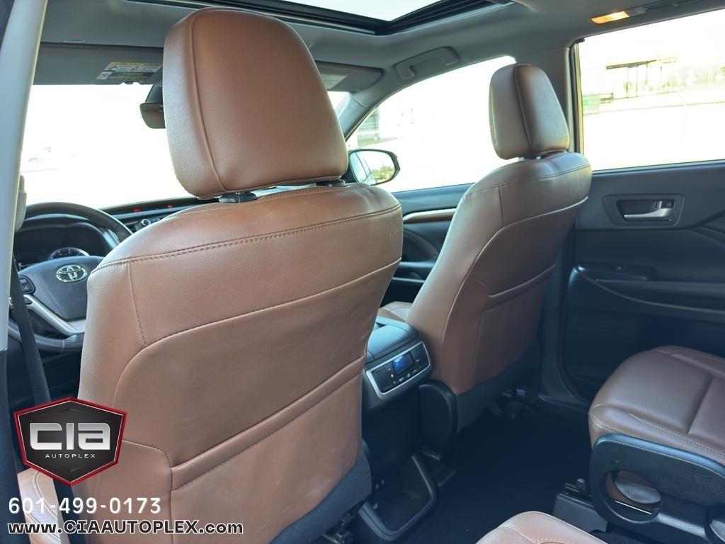 Toyota Highlander Limited V6 FWD (Natl) 2018