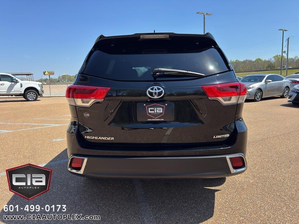Toyota Highlander Limited V6 FWD (Natl) 2018