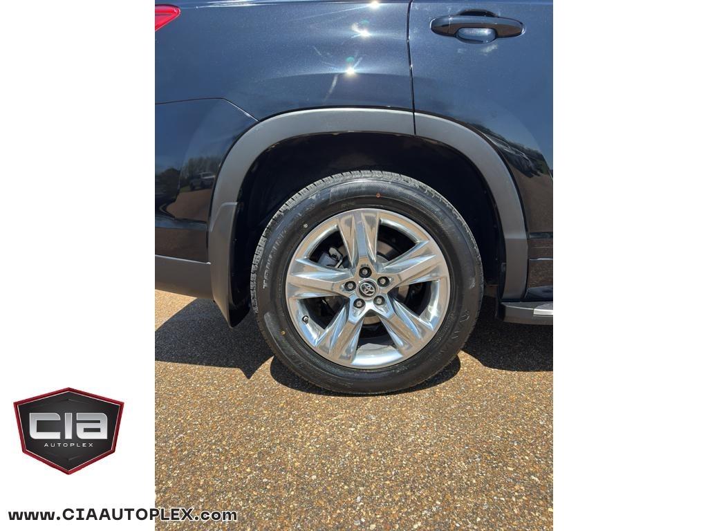 Toyota Highlander Limited V6 FWD (Natl) 2018