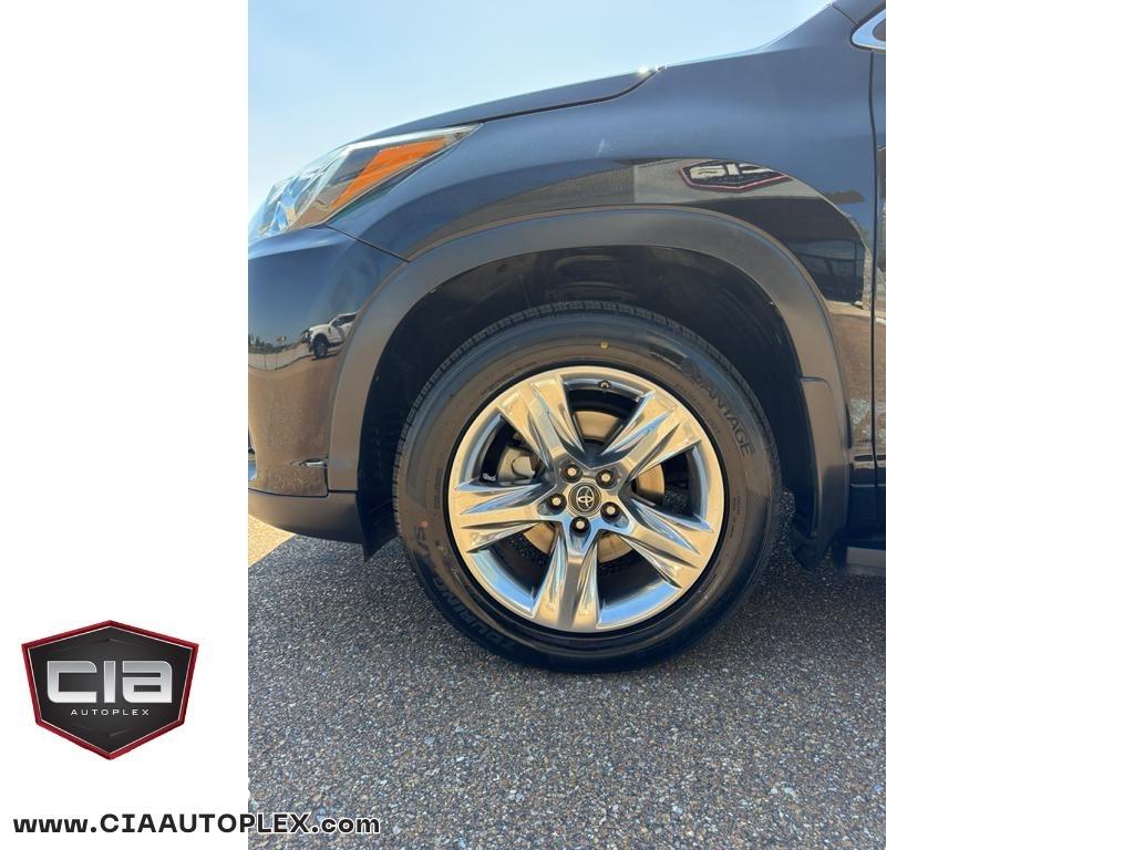 Toyota Highlander Limited V6 FWD (Natl) 2018