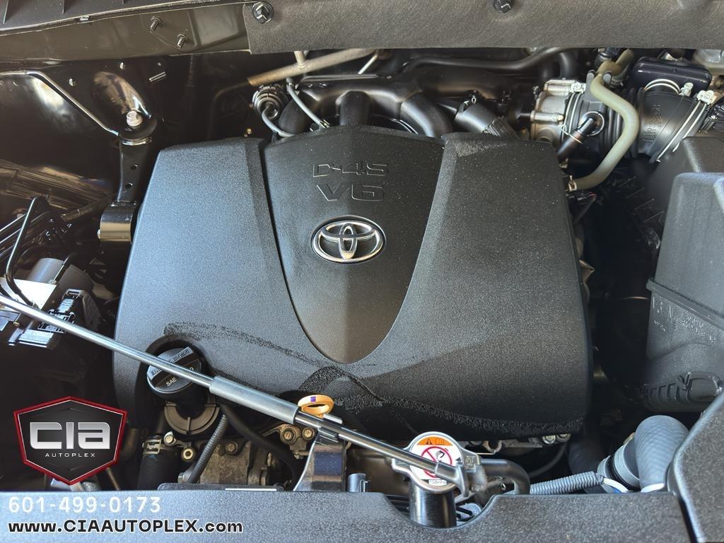 Toyota Highlander Limited V6 FWD (Natl) 2018