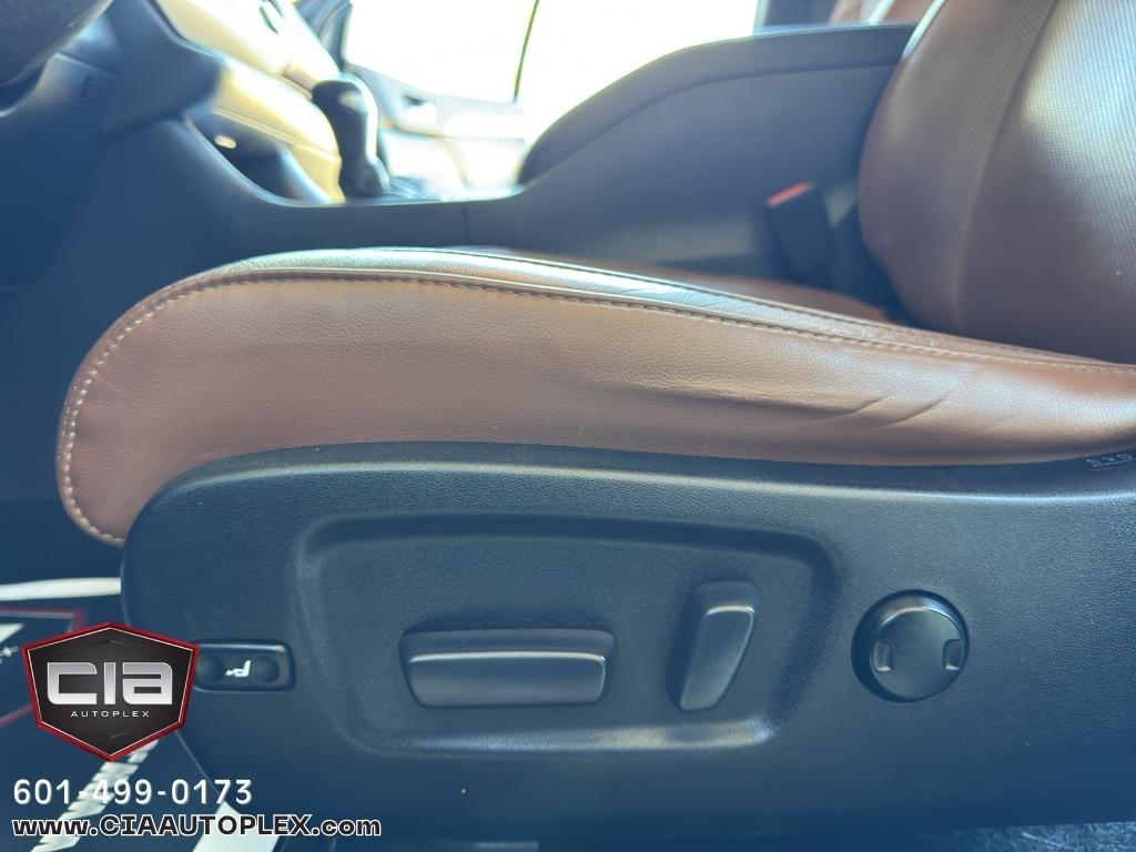 Toyota Highlander Limited V6 FWD (Natl) 2018