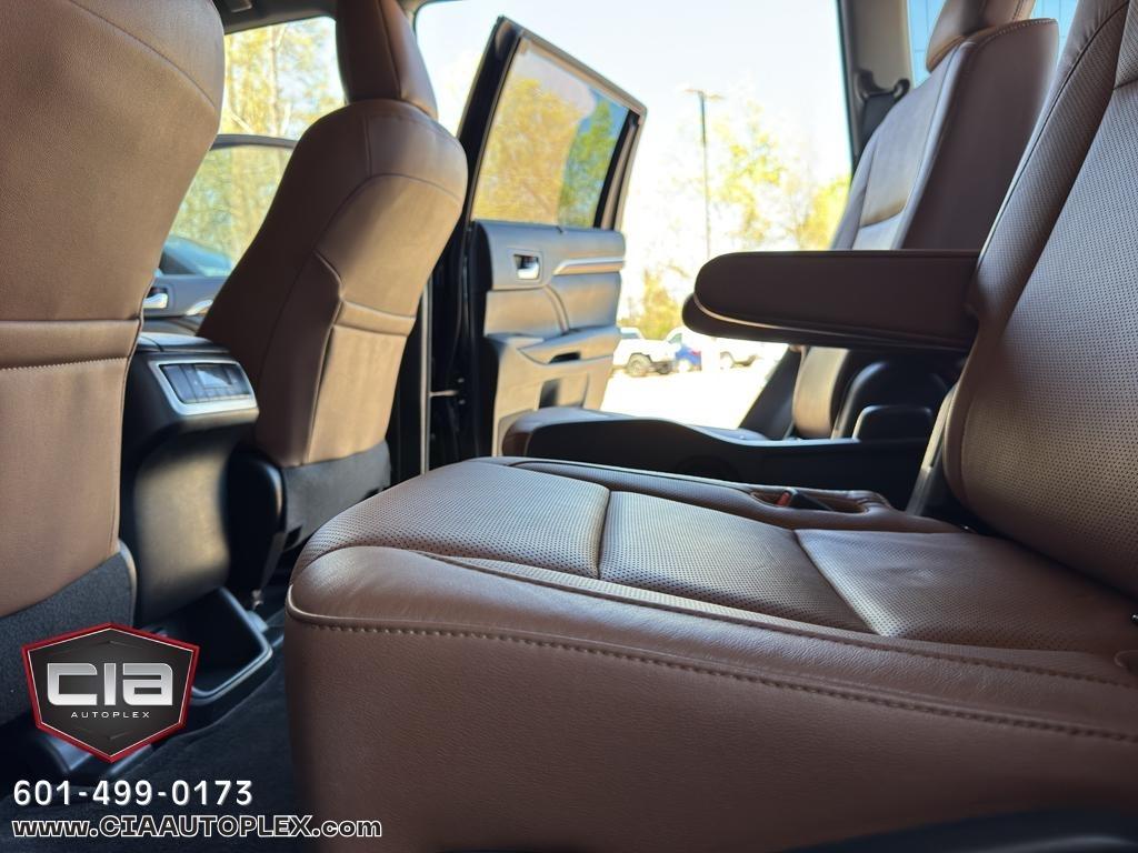 Toyota Highlander Limited V6 FWD (Natl) 2018