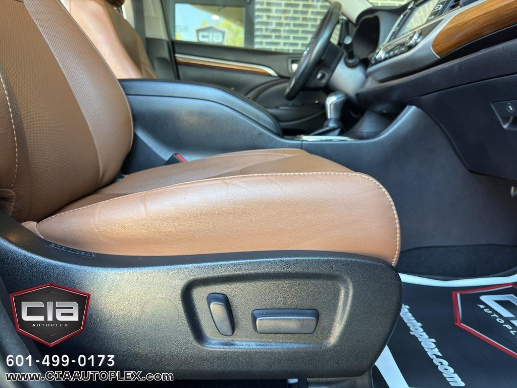 Toyota Highlander Limited V6 FWD (Natl) 2018