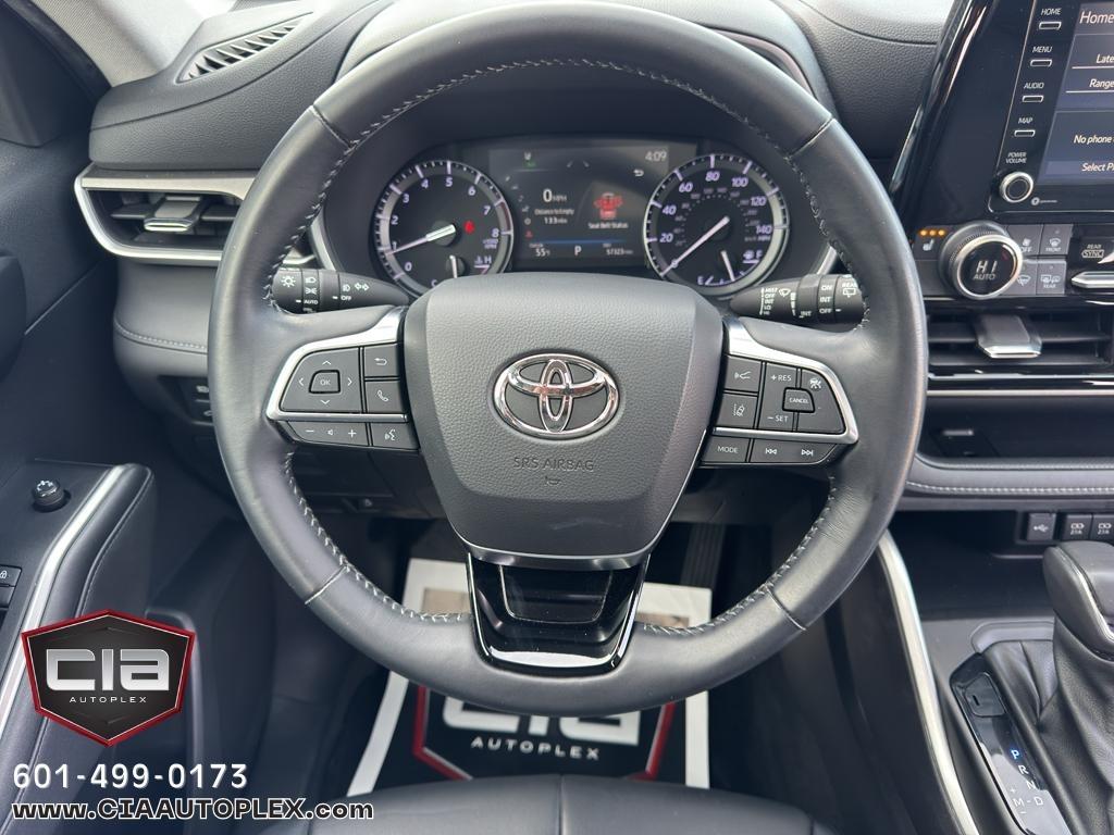 Toyota Highlander XLE FWD (Natl) 2021