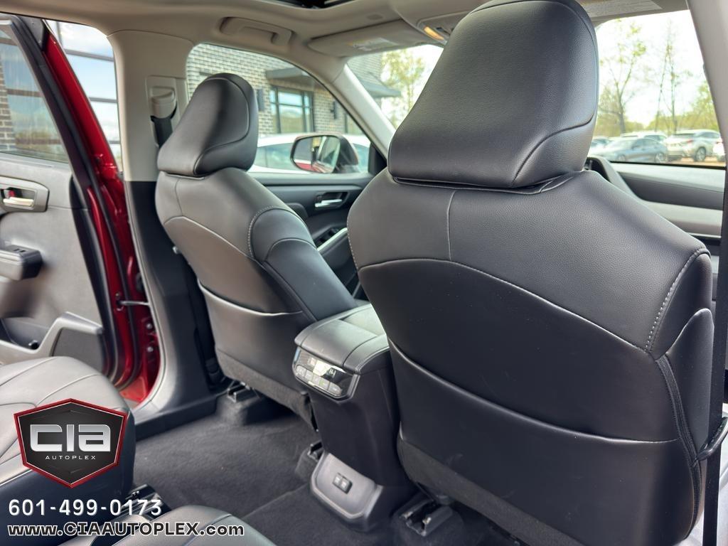 Toyota Highlander XLE FWD (Natl) 2021