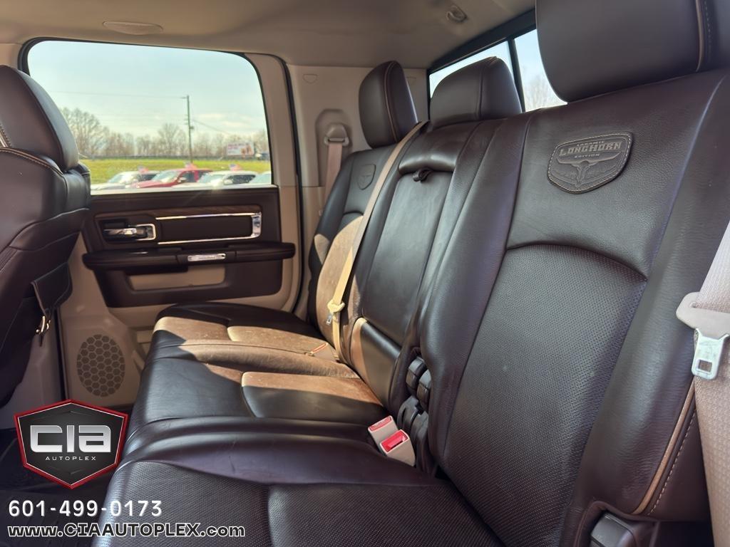 RAM 2500 4WD Mega Cab 160.5" Longhorn 2016