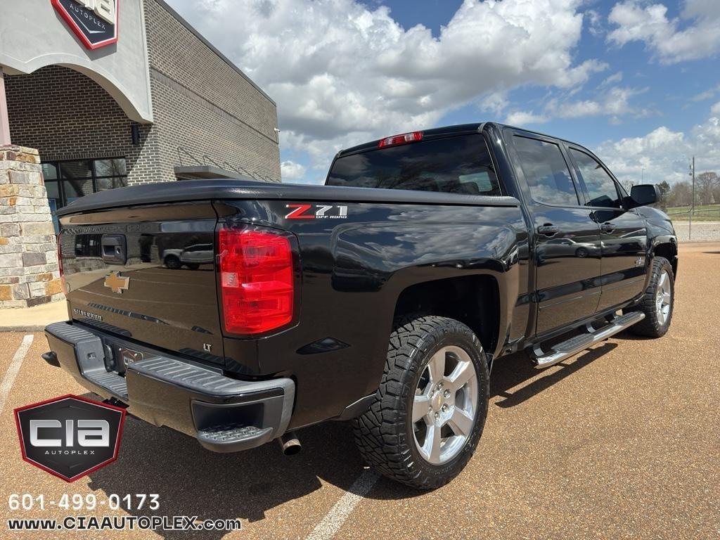 Chevrolet Silverado 1500 4WD Crew Cab 143.5" LT w/2LT 2018