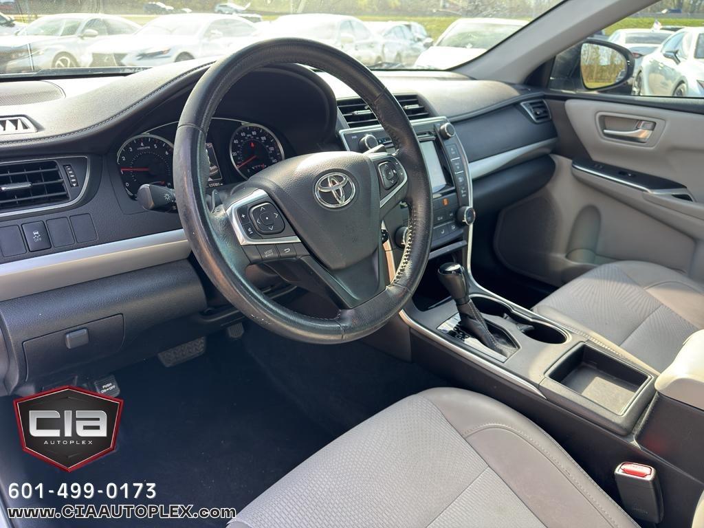 Toyota Camry SE 2017