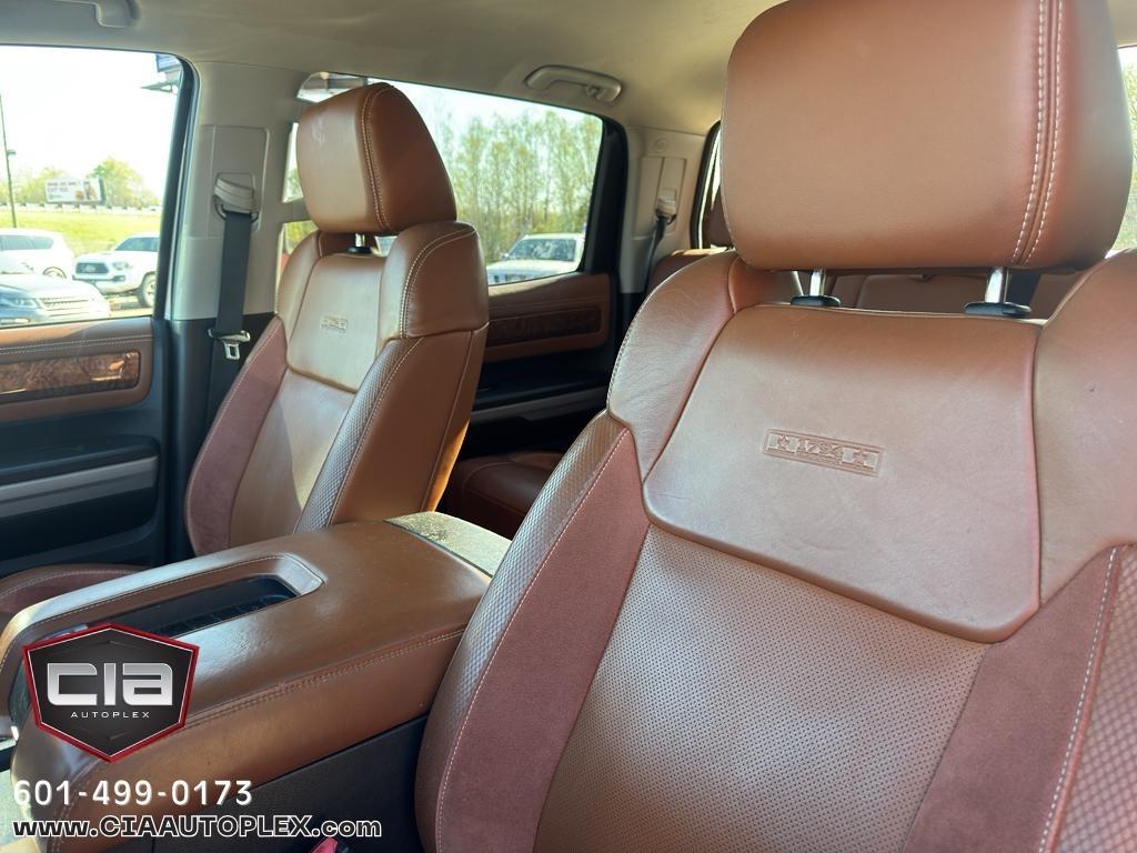 Toyota Tundra 4WD  2019