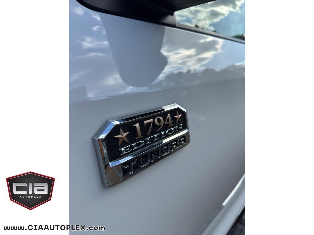 Toyota Tundra 4WD  2019