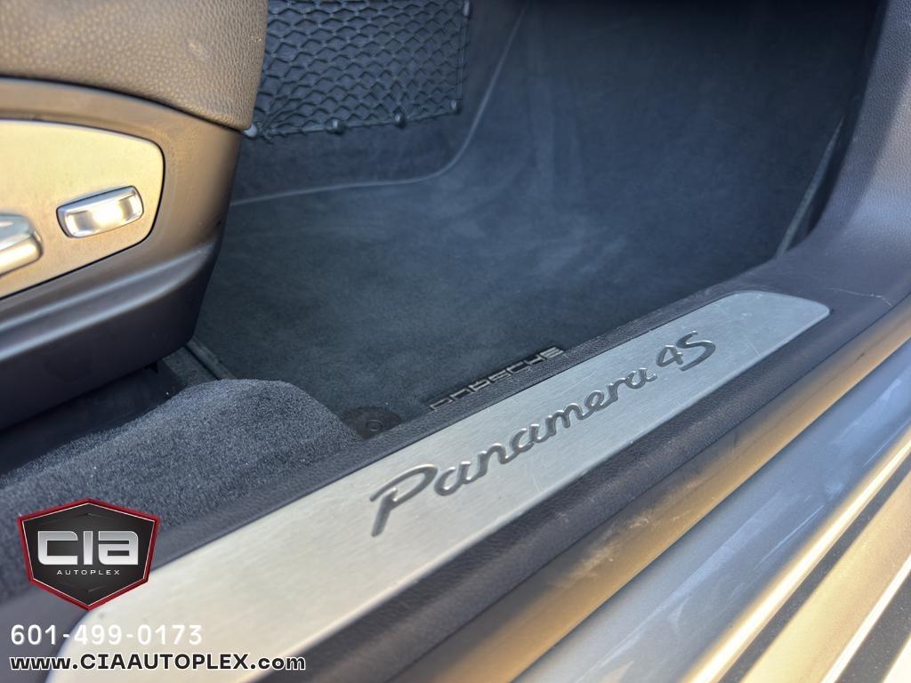 Porsche Panamera 4dr HB 4S 2015