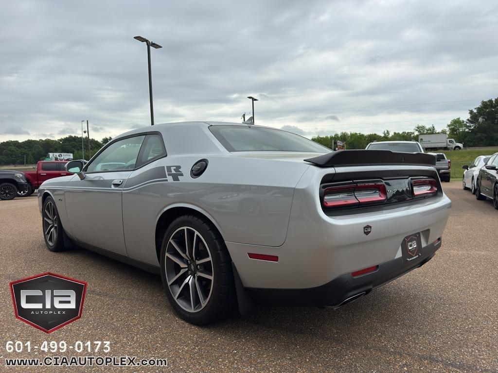Dodge Challenger R/T RWD 2023
