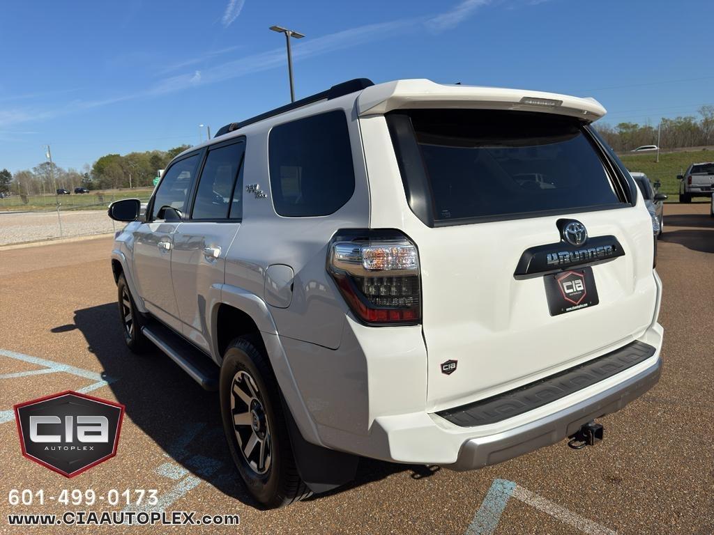 Toyota 4Runner TRD Off Road Premium 4WD (Natl) 2019