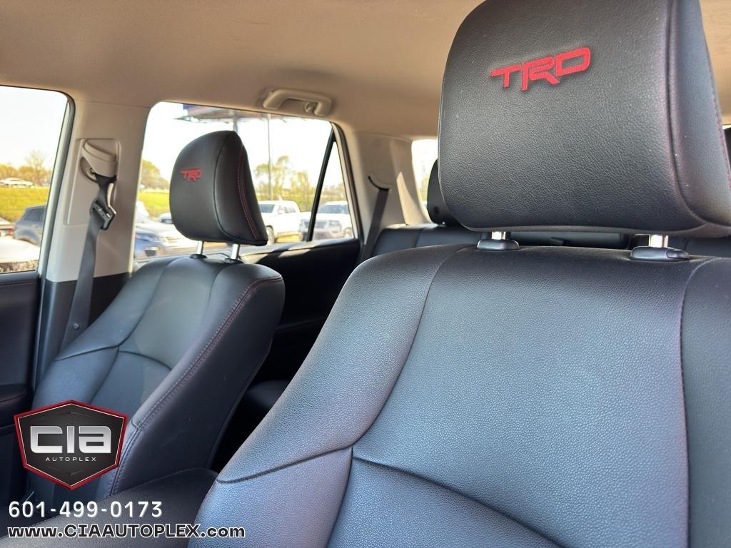 Toyota 4Runner TRD Off Road Premium 4WD (Natl) 2019