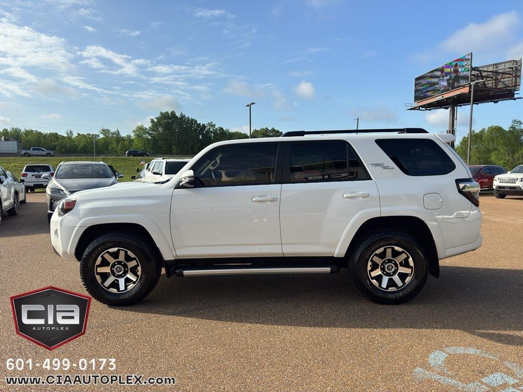 Toyota 4Runner TRD Off Road Premium 4WD (Natl) 2019