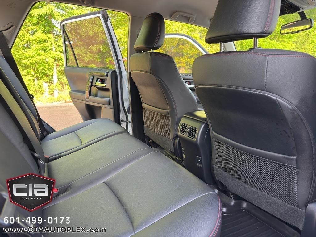 Toyota 4Runner TRD Off Road Premium 4WD (Natl) 2019