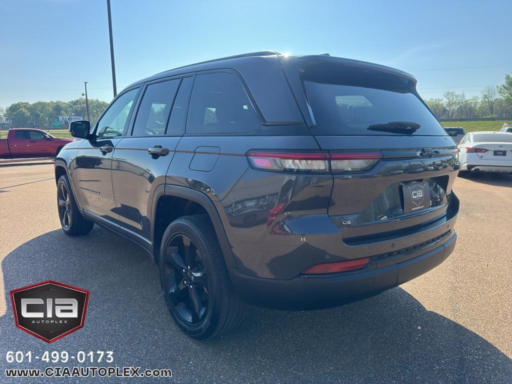 Jeep Grand Cherokee Altitude 4x2 2023