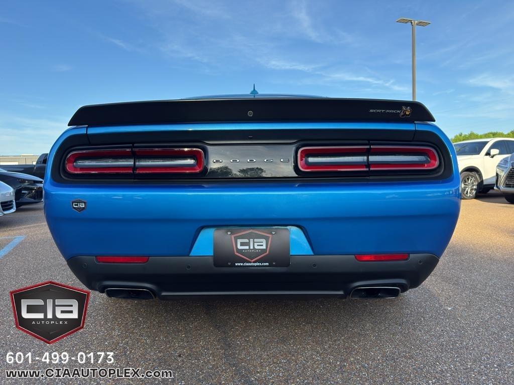 Dodge Challenger R/T Scat Pack Widebody RWD 2023
