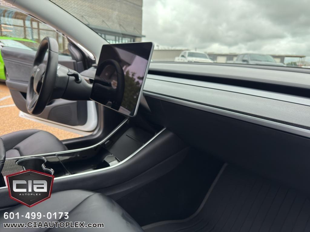 Tesla Model 3 Mid Range RWD *Ltd Avail* 2019