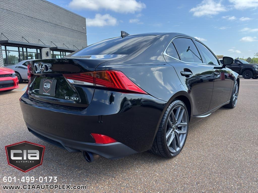 Lexus IS IS 300 F Sport RWD 2020