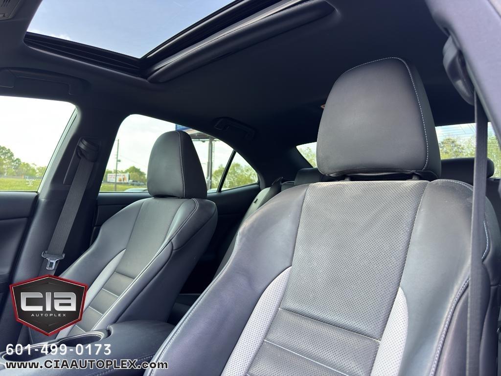 Lexus IS IS 300 F Sport RWD 2020