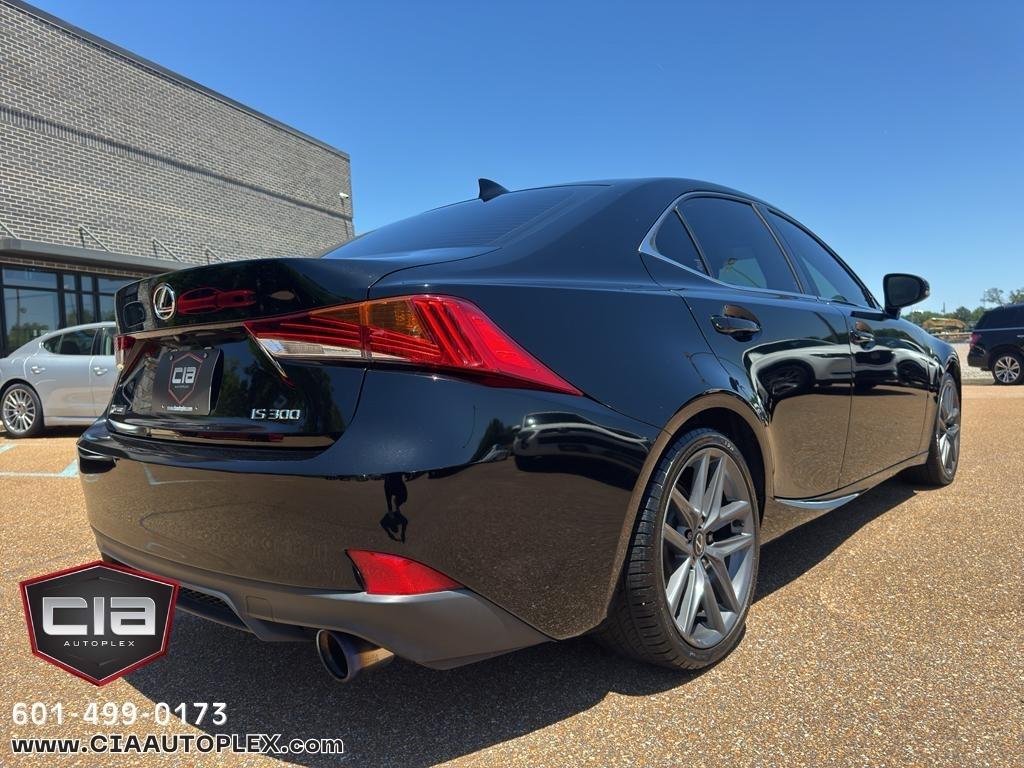 Lexus IS IS 300 F Sport RWD 2020