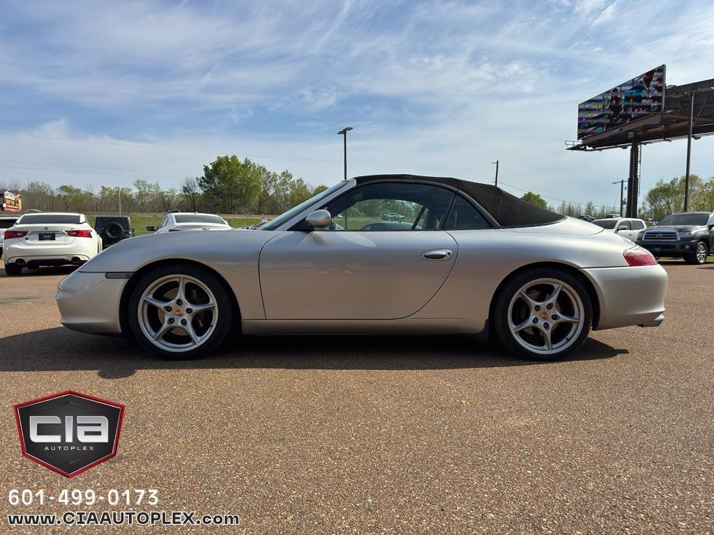 Porsche 911 Carrera 2dr Carrera Cabriolet 6-Spd Manual 2003
